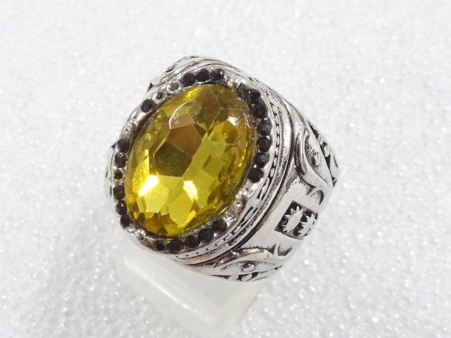 Colored stone ring (size 16.5)